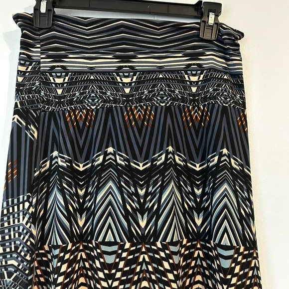 Medium women's brown and black maxi skirt elastic waistband. - Picture 3 of 8